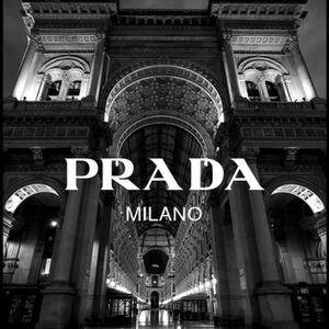 Welcome to Soyder's Prada collection closet 💕
happy Poshing!!🌸💜💛❤️